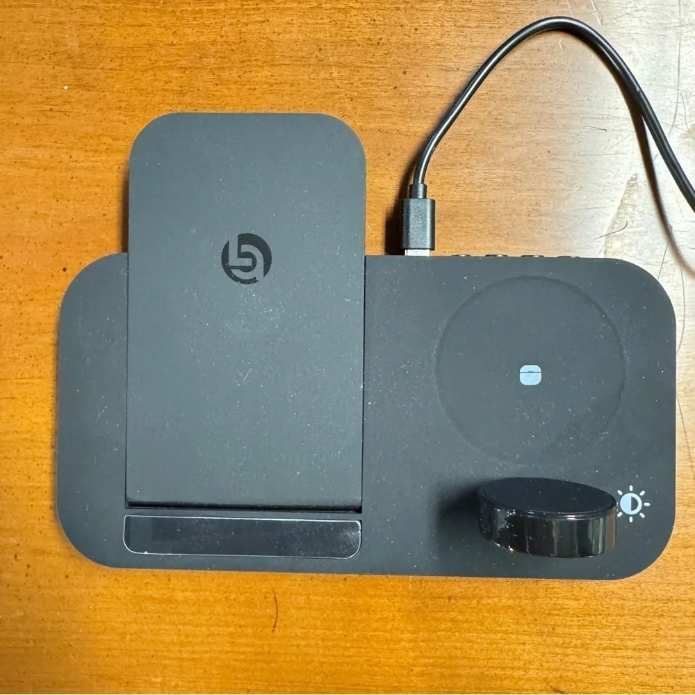 Black Trio Powerhouse 3-in-1 Wireless Charging Station